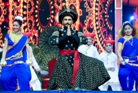 জানেন আইপিএল উদ্বোধনীতে ১৫ মিনিটের জন্য কত কোটি নিলেন রণবীর সিং?