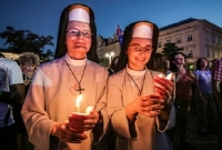 অস্তিত্ব সংকটে পড়তে যাচ্ছে খ্রিষ্টধর্ম!