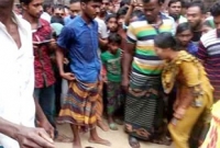 মেয়েটির স্কুল ব্যাগটি তখনো গাছে ঝুলছিলো! হায়রে...!