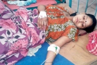 যৌতুকের অন্তঃসত্ত্বা গৃহবধূর পেটে লাথি স্বামীর, নষ্ট গর্ভস্থ শিশু