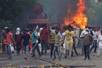  'তোমরা আমার ছেলে হত্যার প্রতিশোধ নিলে শহর ছেড়ে চলে যাবো'