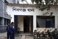 চাচীর হাতে ভাতিজা খুন: মৃতদেহ থানায় নেয়ার পথে পুলিশের মৃত্যু