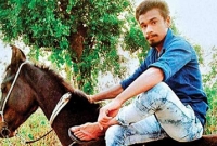 ঘোড়ায় চড়ায় দলিত তরুণকে কুপিয়ে হত্যা!