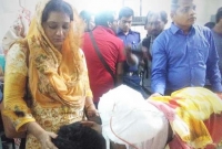 কাটা পড়া হাত খুঁজছেন পটুয়াখালীর রাজীব