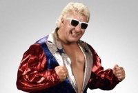 ট্রাকের ধাক্কায় কিংবদন্তি রেসলার নিহত