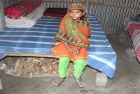 নাটোরে মাদ্রাসা থেকে পায়ে শিকল বাঁধা শিশু উদ্ধার