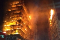 ভয়াবহ আগুনে মাত্র ৯০ মিনিটেই ধসে পড়লো ২৬ তলা ভবন!