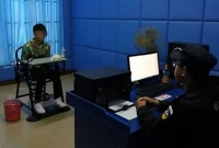 বিমান মাটিতে অবতরণের পরেই এই কাণ্ডটা ঘটিয়ে ফেলেন!