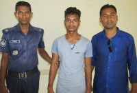 'মায়ের চিকিৎসার টাকা জোগাতে প্রক্সি'