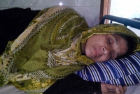  জমি লিখে না দেয়ায় ছেলে ও বউ মিলে মাকে মারধর