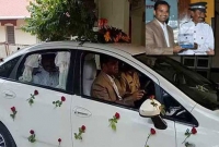 জেলা প্রশাসক চালালেন গাড়ি, ড্রাইভার বসলো পেছনে- কেন?