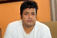 দেশবাসীর কাছে দোয়া চাইলেন ওমর সানী