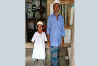 পা দিয়ে লিখে দাখিল পাস করলো পটুয়াখালীর বেল্লাল