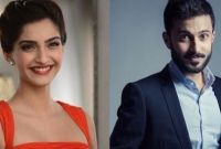 বিয়ের আগেই সোনম কাপুর উপহার পেলেন