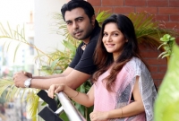 এক কোটিতে পৌঁছে গেলেন অপূর্ব ও মিথিলা