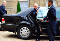 আবারও আলোচনায় পুতিনের সেই গাড়িটি