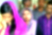 তরুণীর সঙ্গে আপত্তিকর অবস্থায় ধরা খেল সমাজসেবা কর্মী তরুণীর সঙ্গে আপত্তিকর অবস্থায় ধরা খেল সমাজসেবা কর্মী