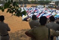 ভারতের ৮৮ জায়গায় নামাজ পড়া বন্ধ