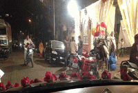 দীর্ঘ যানজট, দিন শেষেও পৌঁছায়নি বর