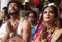 বিয়ের আসরে হাজির শুভশ্রীর সন্তান! কিন্তু কে এই...