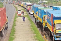 তিন সেতুর কারণে ৩ দিন ধরে ভয়াবহ যানজট