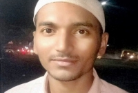 'বাবা আমাকে পূজা করতে বাধ্য করেছিল! কিন্তু আমি ইসলামে অটল থেকেছি'