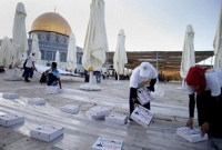 আমরা ক্ষুধার্ত নই: আল আকসায় ফিলিস্তিনিরা প্রত্যাখ্যান করলো আমিরাতি ইফতার