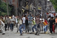 মিছিলে গুলি, নিহত ১০