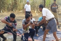 প্রকাশ্যে অস্ত্র প্রশিক্ষণ নিচ্ছে রাজনৈতিক কর্মীরা!