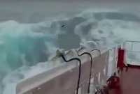 ওমানে আছড়ে পড়ল ভয়াবহ মেকুনু