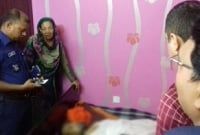 খাতায় লিখে গার্মেন্ট মালিকের আত্মহত্যা