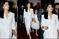 রণবীরের ভাগ্নীর হাত ধরে ডিনারে আলিয়া