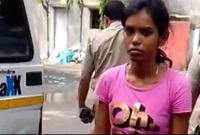 ভালোবাসার হাতছানিতে সাড়া দিয়েই এই কলেজছাত্রী অন্ধকার জগতের ‘রানি’  