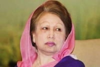 যাদের সাথে দুপুরে একসঙ্গে খেলেন খালেদা জিয়া