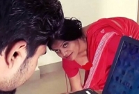 মামাবাড়ি বেড়াতে গিয়ে মামীর প্রেমে হাবুডুবু ভাগ্নে, তারপর…!