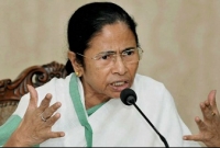 মুসলিম হত্যার প্রতিবাদ করায় মমতাকে হিন্দুধর্ম ত্যাগ করতে বললেন বিজেপি নেতা