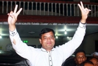 শপথ বাক্য পাঠ করলেন নব নির্বাচিত মেয়র জাহাঙ্গীর   শপথ বাক্য পাঠ করলেন নব নির্বাচিত মেয়র জাহাঙ্গীর