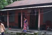 ছেলের বাড়ি না থাকার সুযোগে রোজ সন্ধ্যায় বউমার সঙ্গে এই কাজ করতেন শ্বশুর!