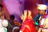 নববধূকে অশালীন স্পর্শ, অতঃপর তুলকালাম! ভাইরাল সেই ভিডিও..