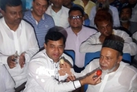 হাসান সরকারের বাসায় জাহাঙ্গীর আলম