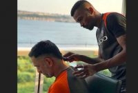 মহানবী (সাঃ) যেভাবে চুল কা'টতে নিষেধ করেছেন