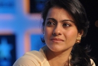 প্রকাশ্যে হাউ হাউ করে কাঁদলেন কাজল!