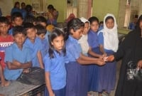 সৌদি আরবে সড়ক দুর্ঘটনায় নিহত ছেলের লাশ ফেরত আনতে ভিক্ষায় নেমেছেন এক মা