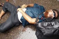 প্রকাশ্যে রাস্তায় মাইক্রোবাস থেকে ফেলা হলো লাশ