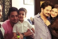 যে পথ ধরলেন প্রিয়াঙ্কা...