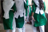 যে কারণে তিন ছাত্রীর একসঙ্গে বিষপান যে কারণে তিন ছাত্রীর একসঙ্গে বিষপান