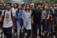 ‘বুকে গুলি করিস না, এখানে বঙ্গবন্ধু ঘুমায়’