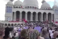 মসজিদটি ভেঙে ফেলতে চায় চীন সরকার, বিক্ষোভ করছে মুসলিমরা