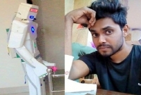 ইস্ট ওয়েস্ট বিশ্ববিদ্যালয় শিক্ষার্থীর স্ট্যাটাস ভাইরাল