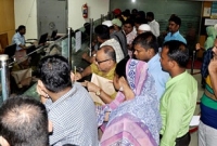 আগামীকাল ঢাকায় ব্যাংক খোলা, আজ লেনদেন হয়েছে রাত ৮টা পর্যন্ত